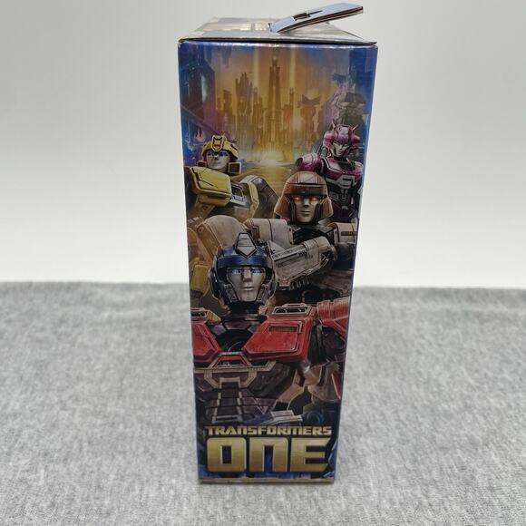 Transformers ONE Prime Changer - Orion Pax / Optimus Prime - Deluxe Class 5" - Picture 4 of 7